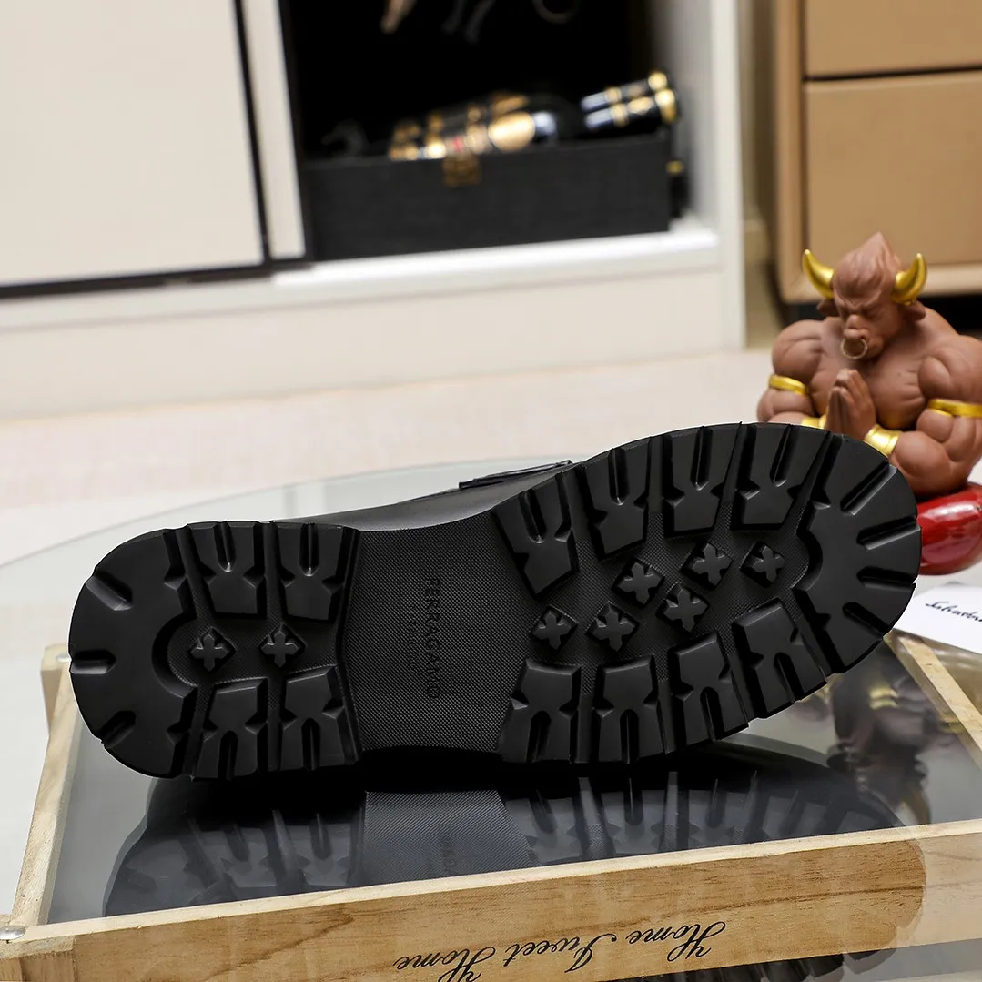 Men's shoes 💰460 🔥Ferragamo's new men's casual slip-on shoes🇨🇳Official website original 1:1 mold, original quality💯Fine workmanship, high-end luxury☘The upper is made of imported Italian first-layer cowhide🌴🐂Leather lining🍓Rubber wear-resistant and non-slip outsole, breathable and comfortable to wear🍍The first choice for high-grade men🍉3 colors available! Code number 38-45……
